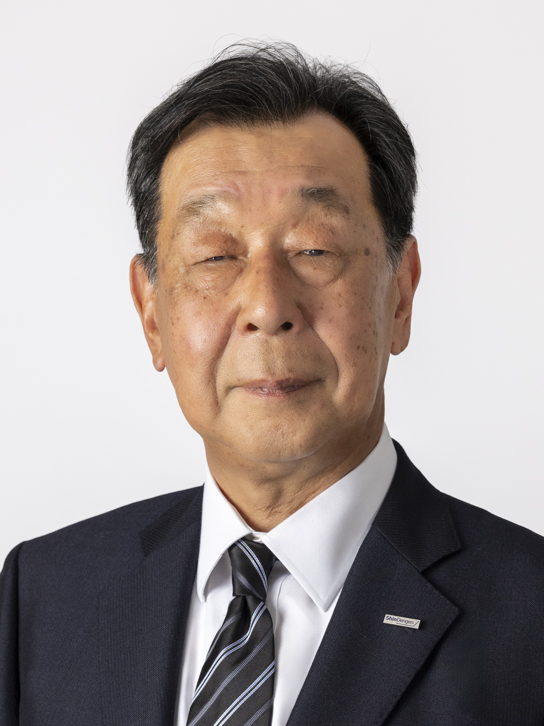 長田　英人 