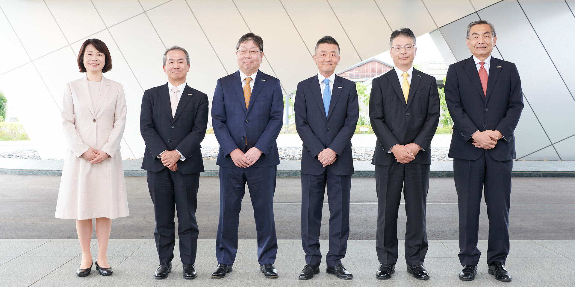 取締役集合写真