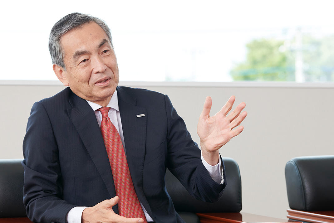 西山佳宏